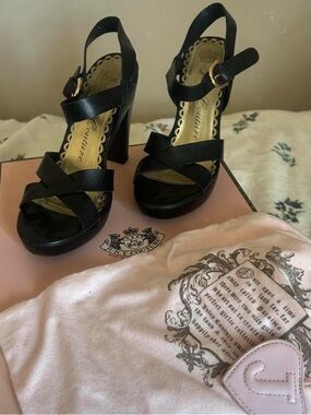 Juicy Couture Black Leather Platform Sandals